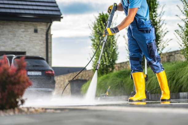 Best Local Pressure Washing Services  in Uniondale, NY